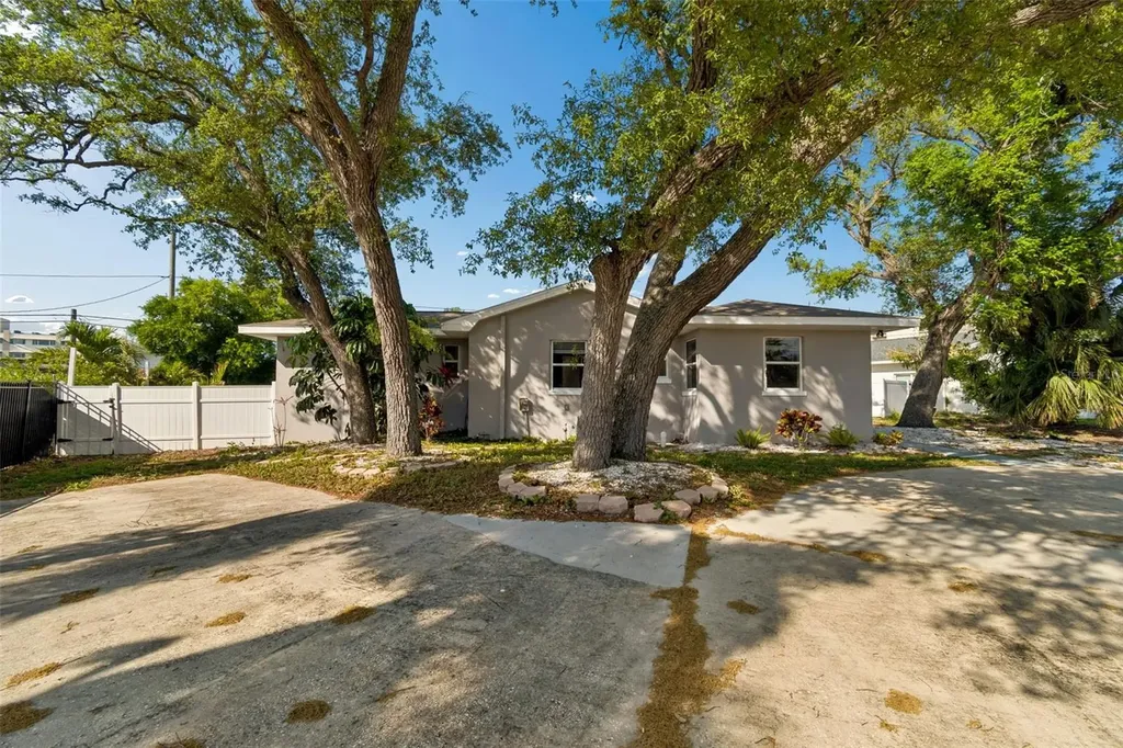 125 Harbor Bluff Drive Largo FL 33770