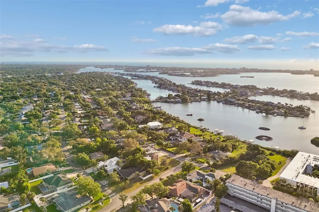 125 Harbor Bluff Drive Largo FL 33770
