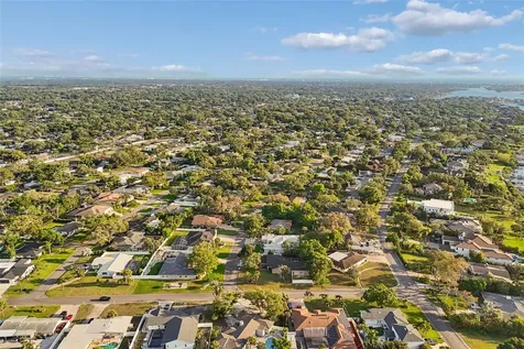 125 Harbor Bluff Drive Largo FL 33770