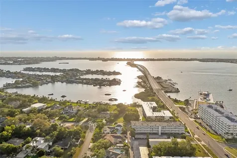 125 Harbor Bluff Drive Largo FL 33770