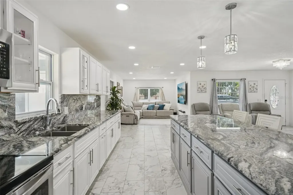 1414 Seffner Valrico Road Seffner FL 33584