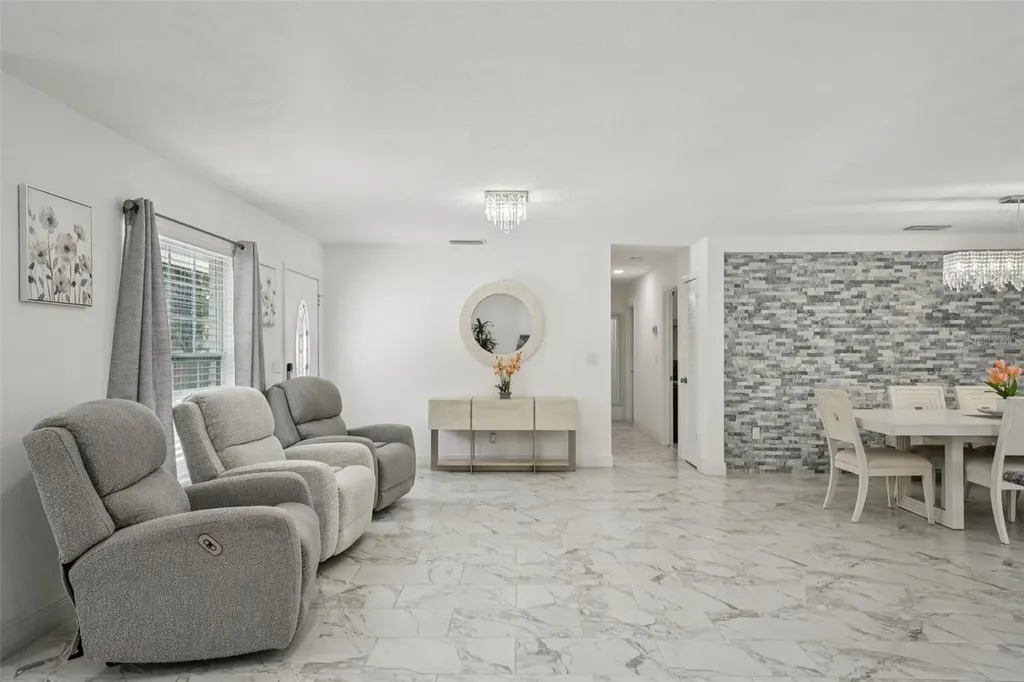 1414 Seffner Valrico Road Seffner FL 33584