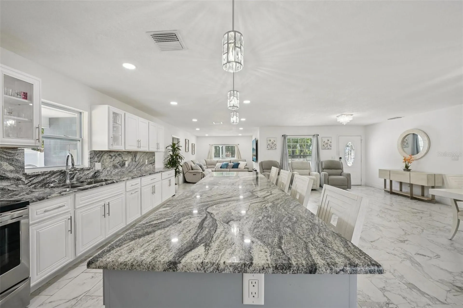 1414 Seffner Valrico Road Seffner FL 33584
