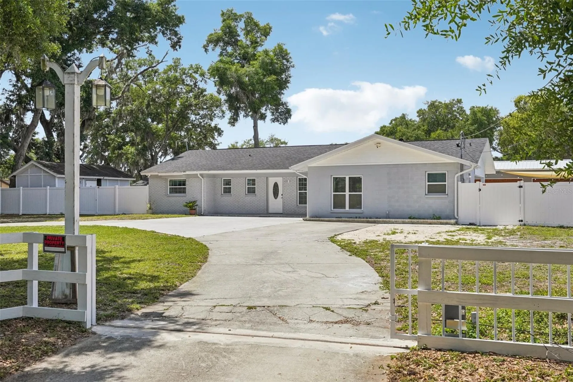 1414 Seffner Valrico Road Seffner FL 33584