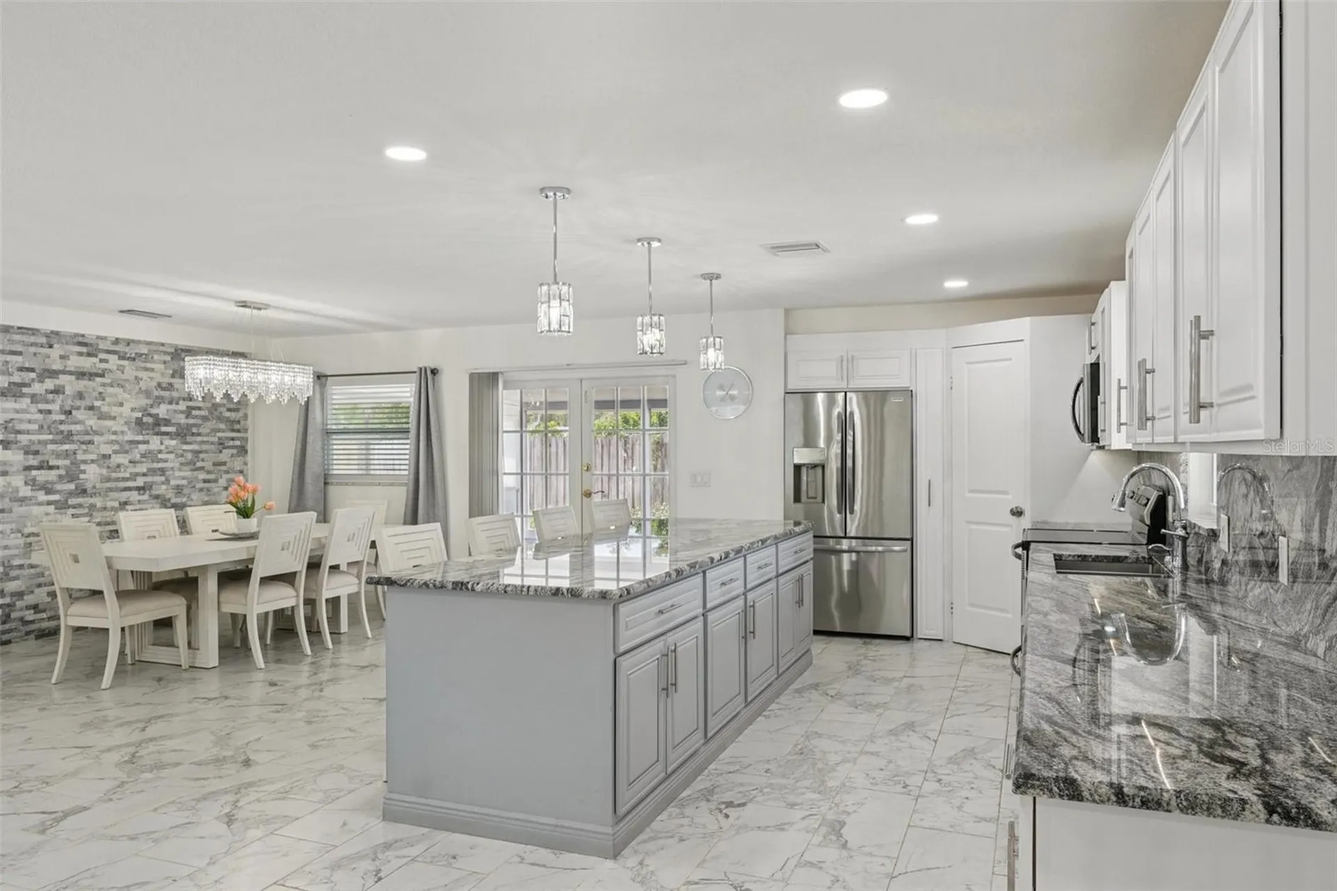 1414 Seffner Valrico Road Seffner FL 33584