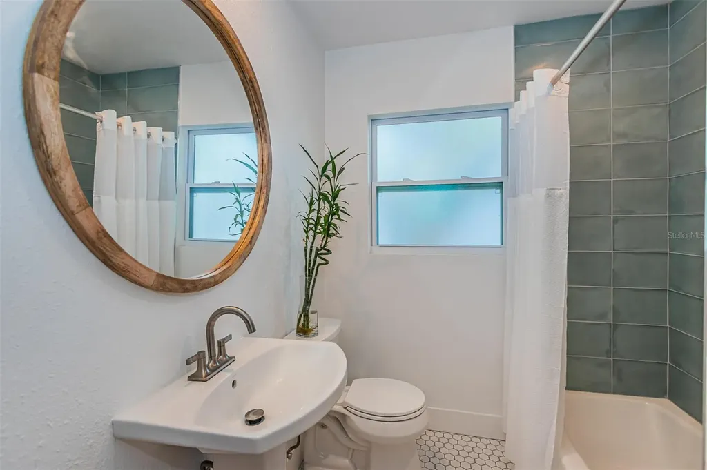 2657 44th Street S Gulfport FL 33711