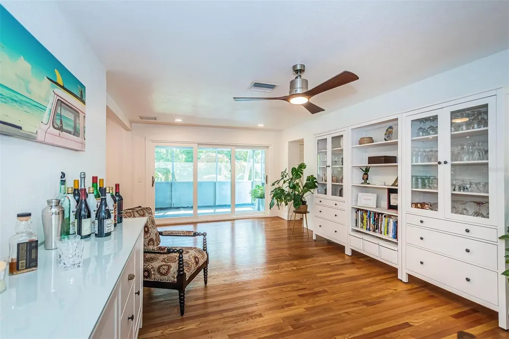 2657 44th Street S Gulfport FL 33711