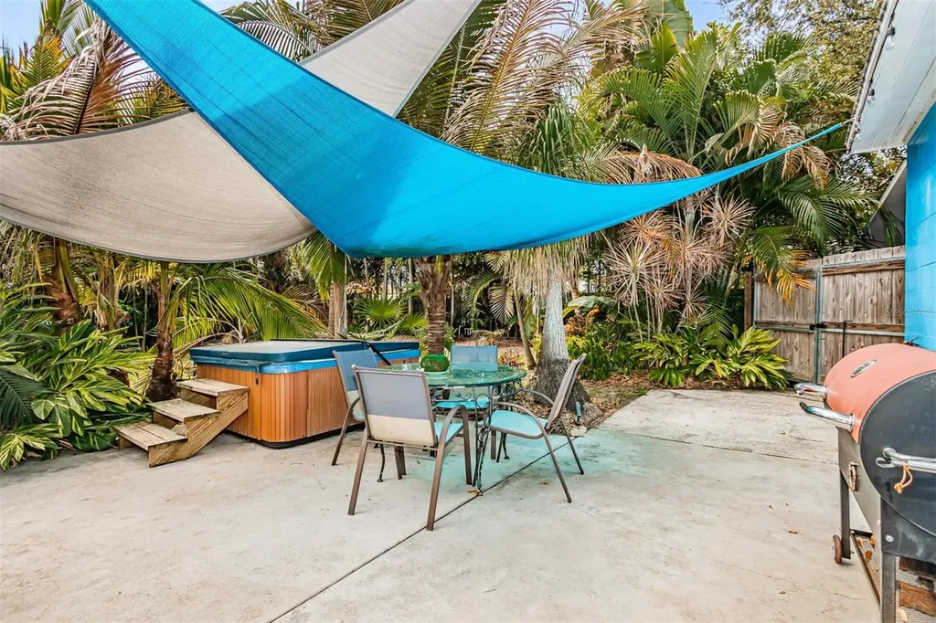 2657 44th Street S Gulfport FL 33711