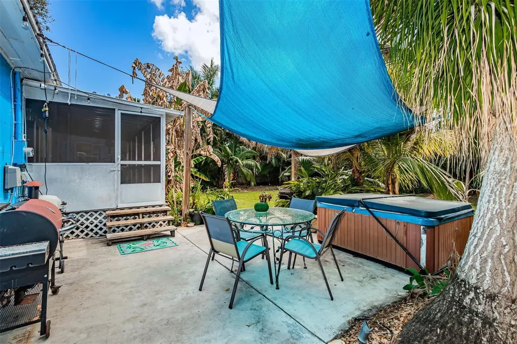 2657 44th Street S Gulfport FL 33711