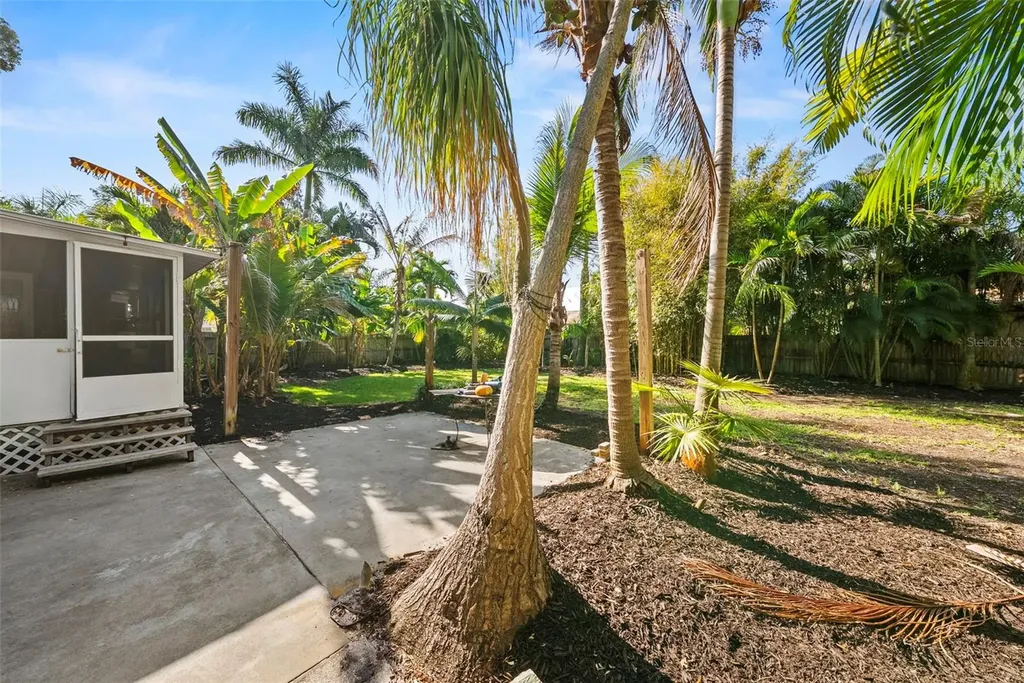 2657 44th Street S Gulfport FL 33711