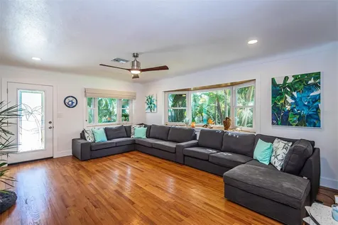 2657 44th Street S Gulfport FL 33711