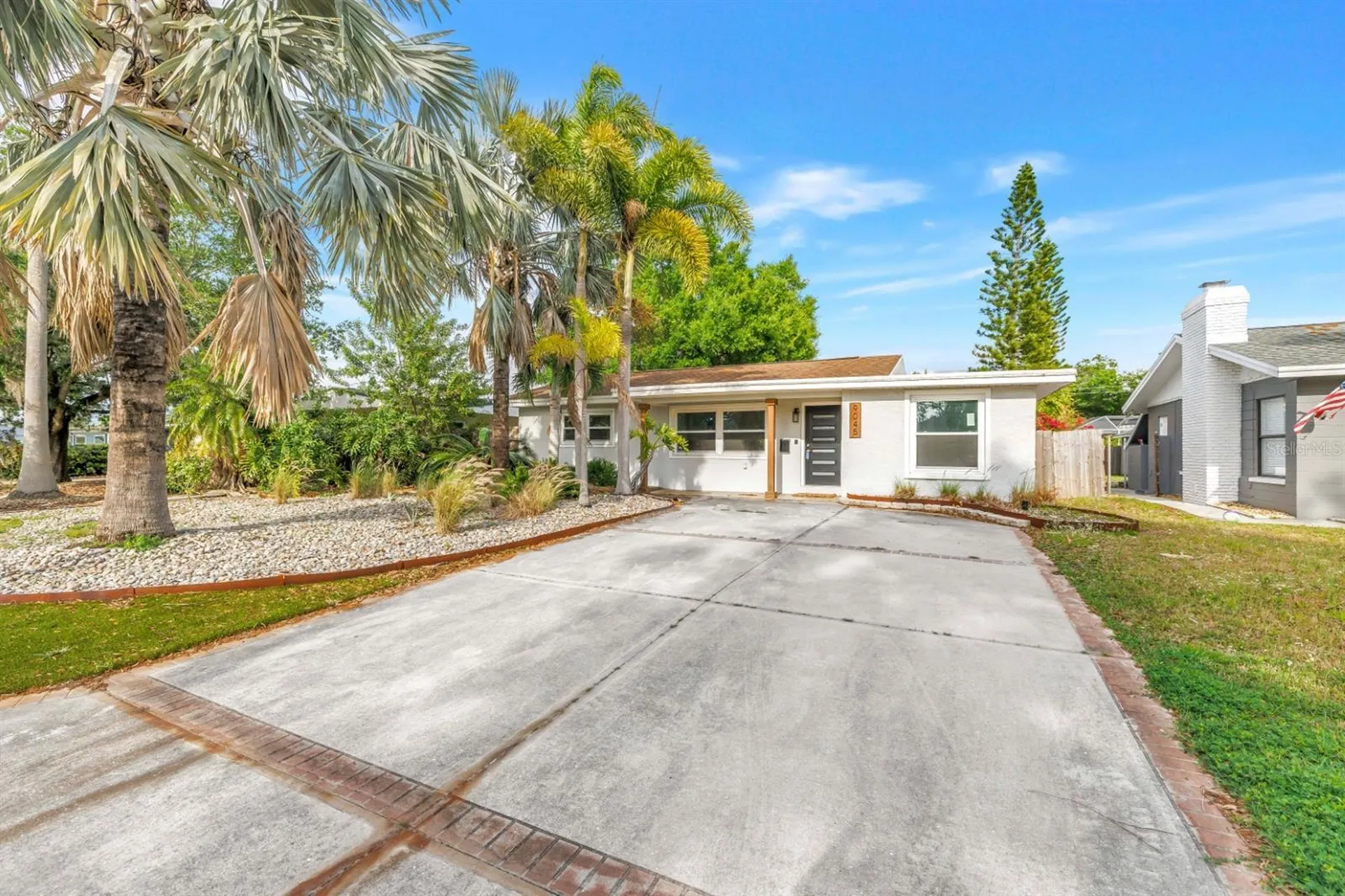9045 3rd Street N St Petersburg FL 33702