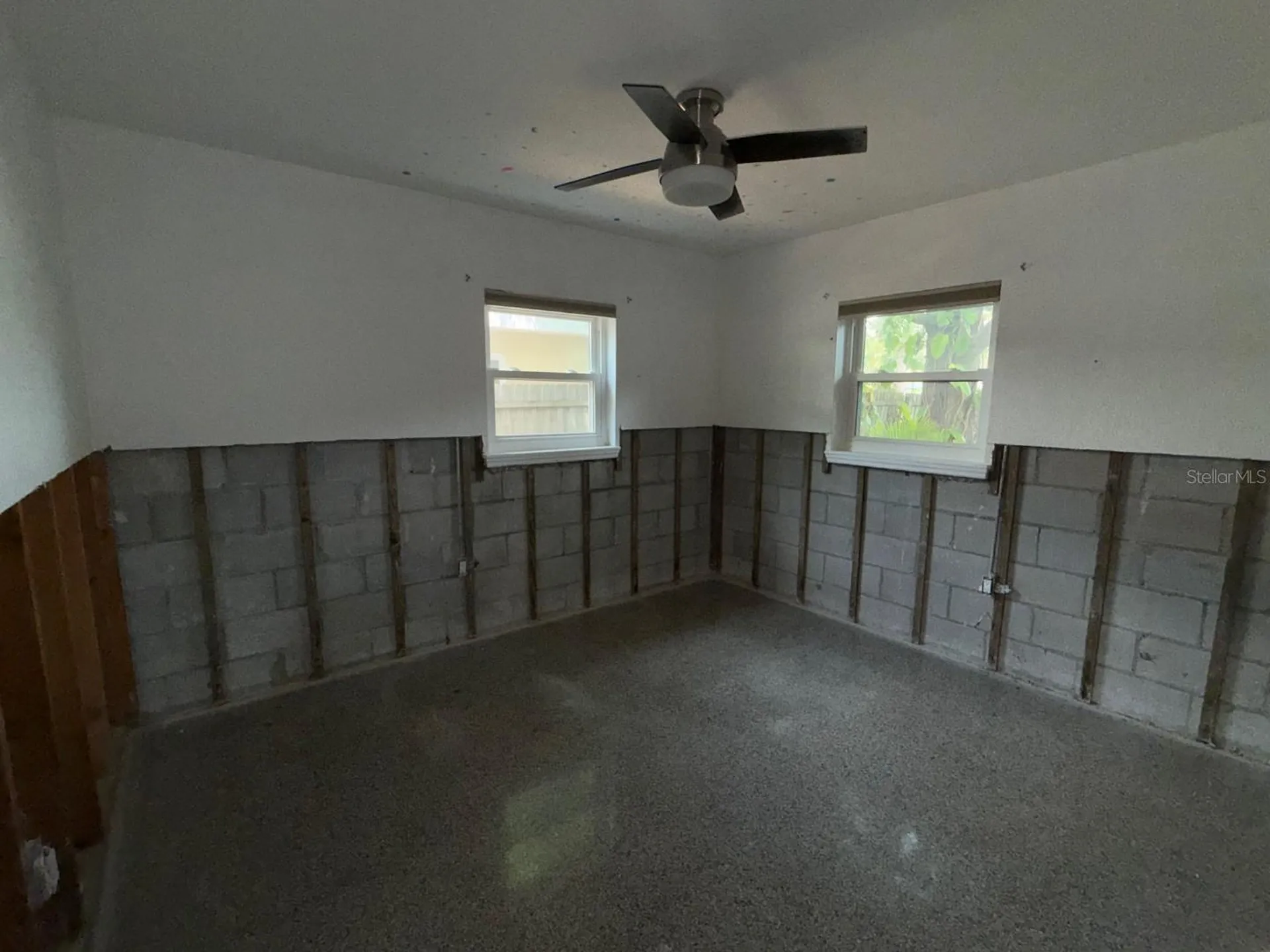 9045 3rd Street N St Petersburg FL 33702