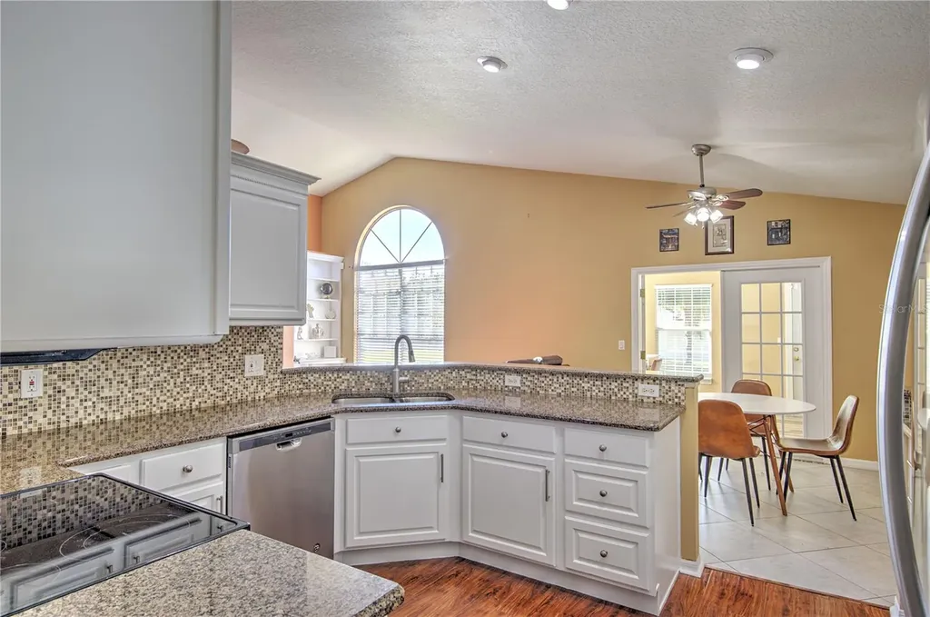 684 Yorkshire Drive Oviedo FL 32765