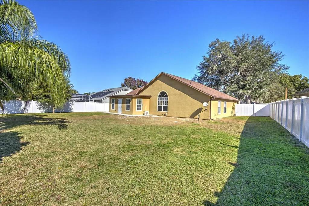 684 Yorkshire Drive Oviedo FL 32765