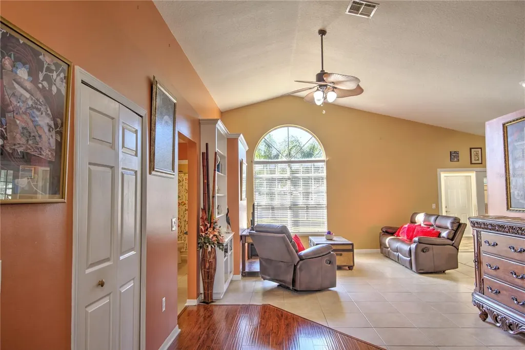 684 Yorkshire Drive Oviedo FL 32765