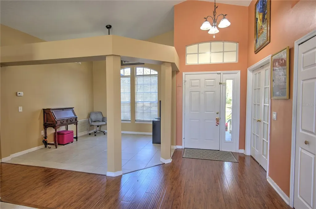 684 Yorkshire Drive Oviedo FL 32765