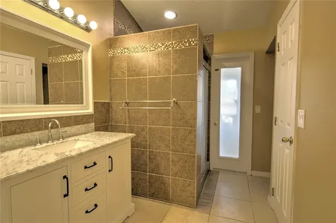 684 Yorkshire Drive Oviedo FL 32765