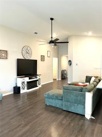 1373 Mezzavalle Way Auburndale FL 33823