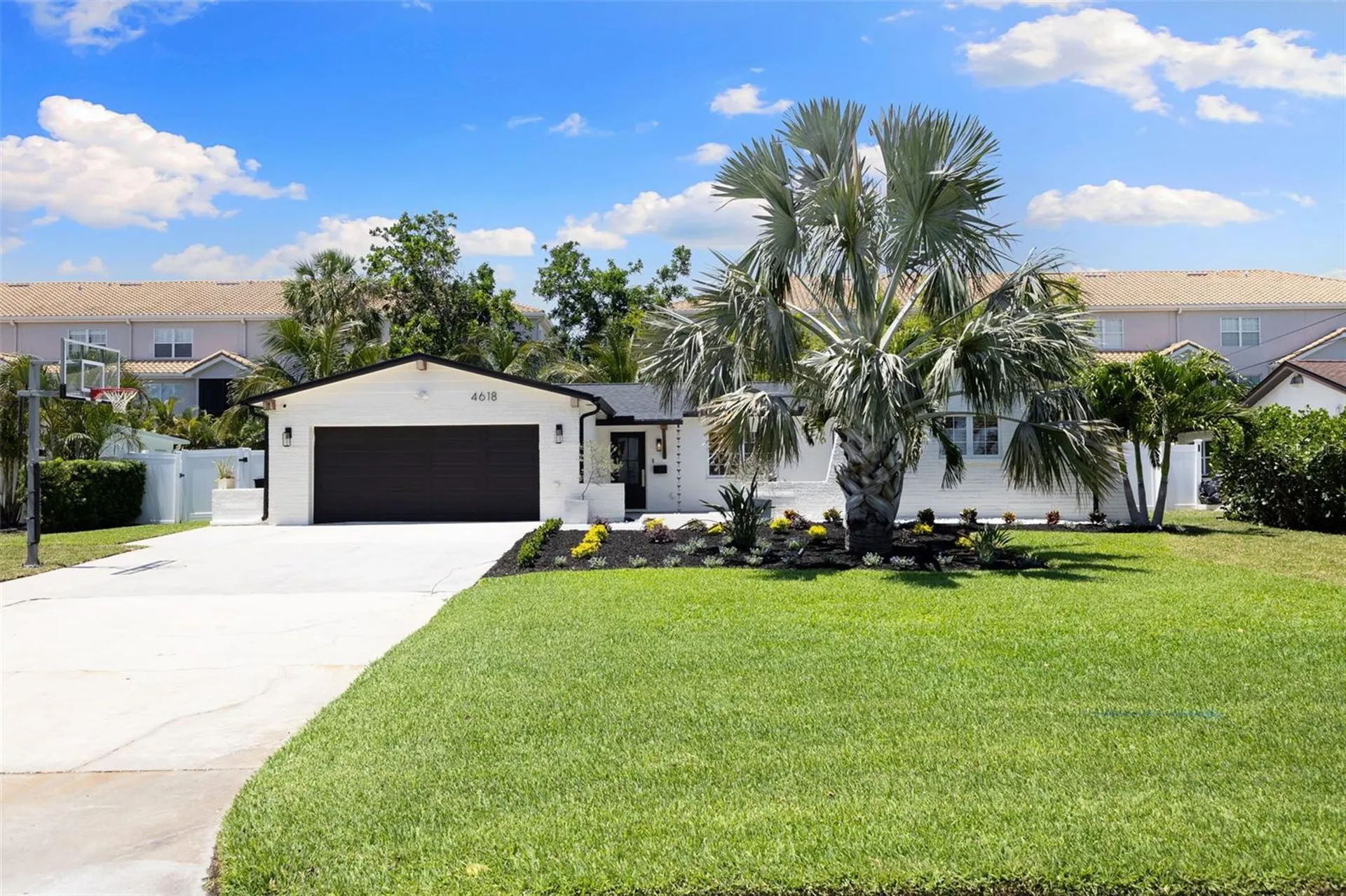 4618 Bayshore Boulevard NE St Petersburg FL 33703