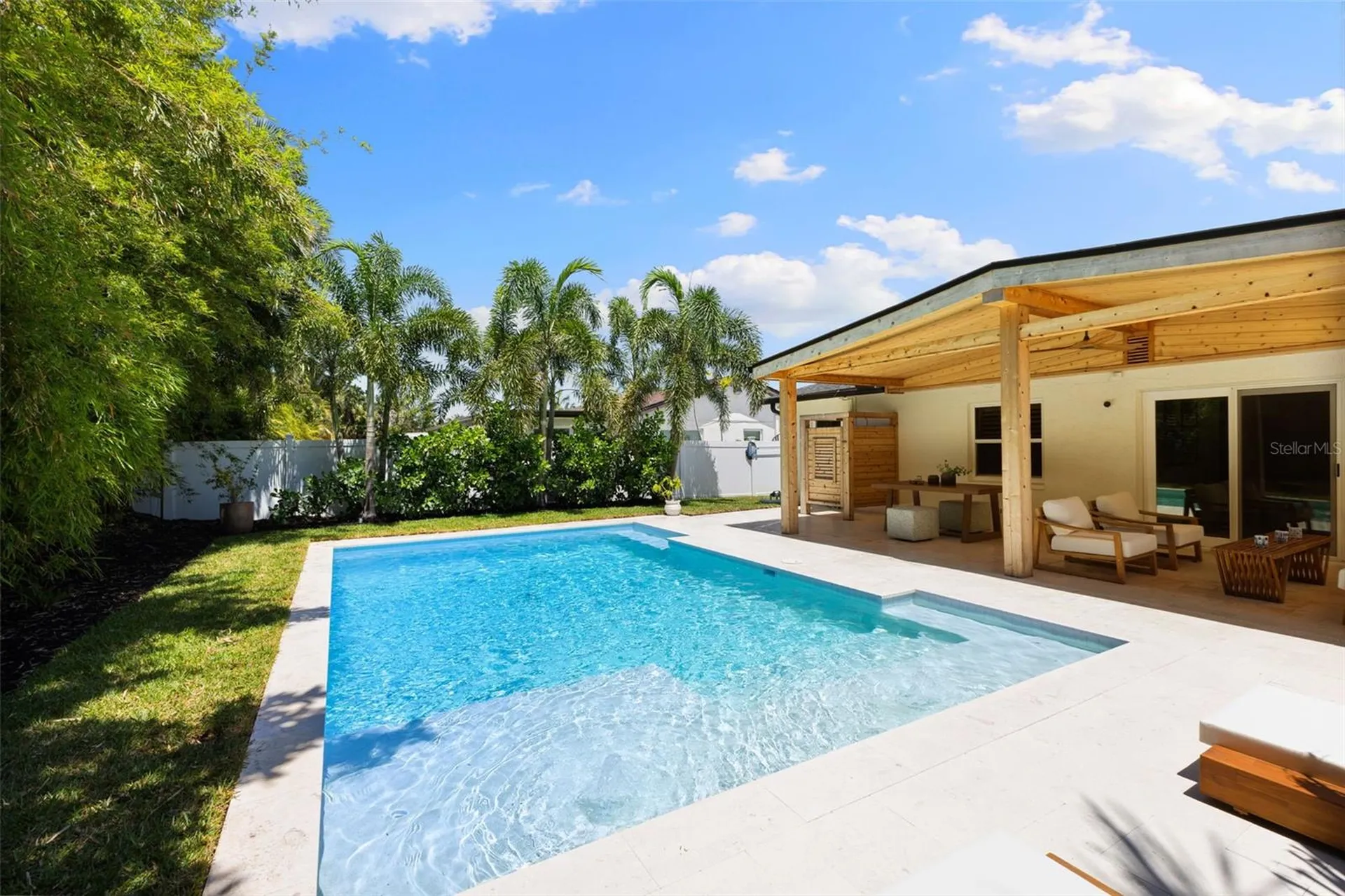 4618 Bayshore Boulevard NE St Petersburg FL 33703