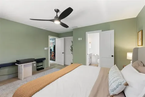 4618 Bayshore Boulevard NE St Petersburg FL 33703