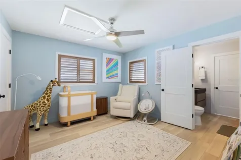 4618 Bayshore Boulevard NE St Petersburg FL 33703