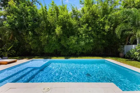 4618 Bayshore Boulevard NE St Petersburg FL 33703