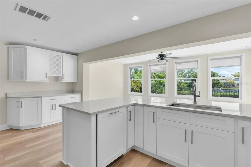 4801 Shore Acres Boulevard NE St Petersburg FL 33703
