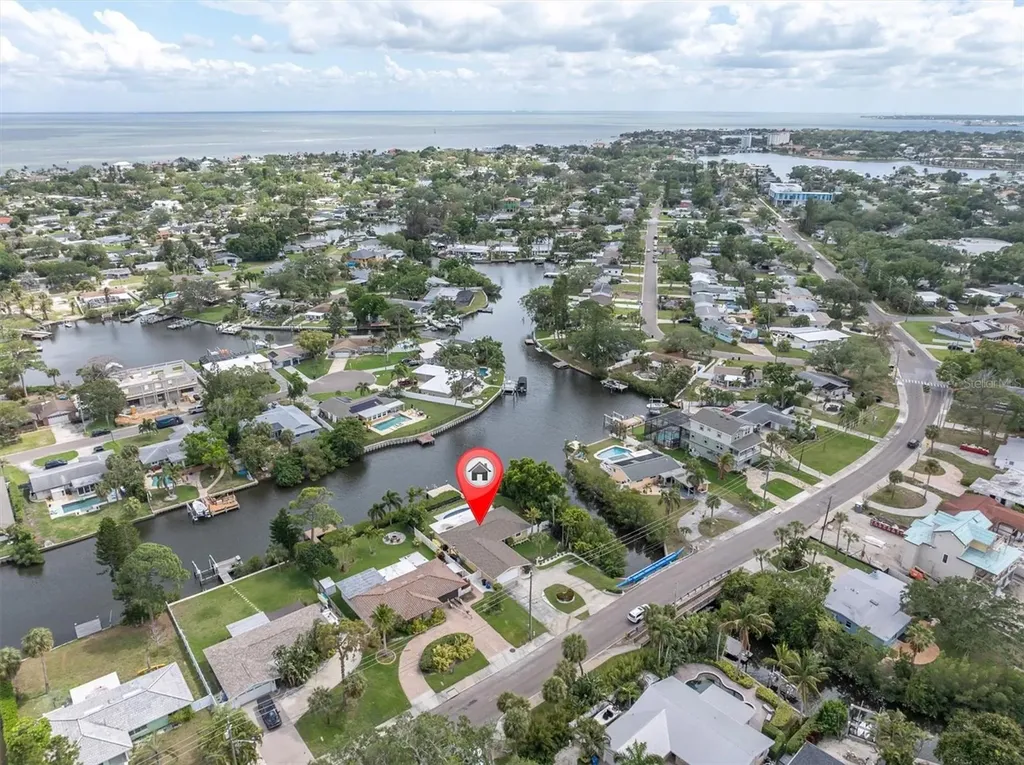 4801 Shore Acres Boulevard NE St Petersburg FL 33703