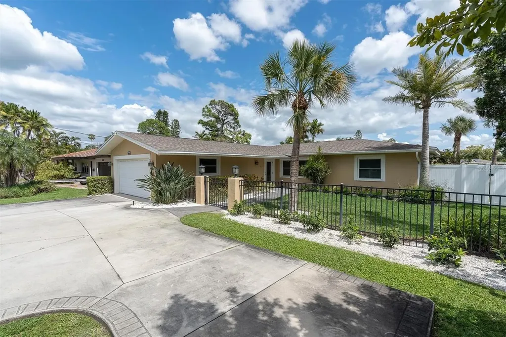 4801 Shore Acres Boulevard NE St Petersburg FL 33703
