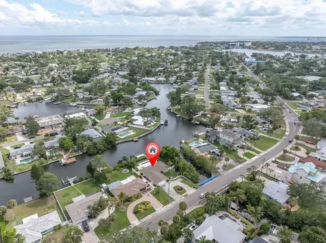 4801 Shore Acres Boulevard NE St Petersburg FL 33703