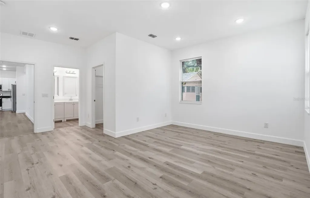 1535 13th Street S St Petersburg FL 33705