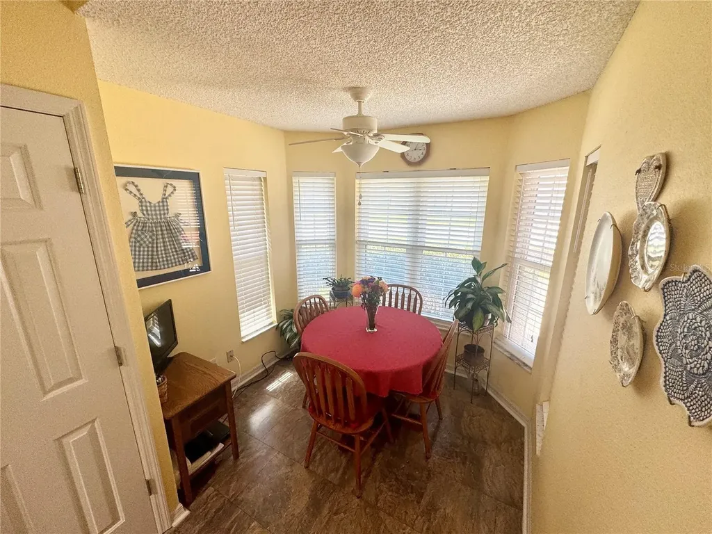 5738 King James Avenue Leesburg FL 34748