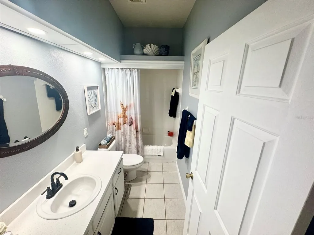 5738 King James Avenue Leesburg FL 34748