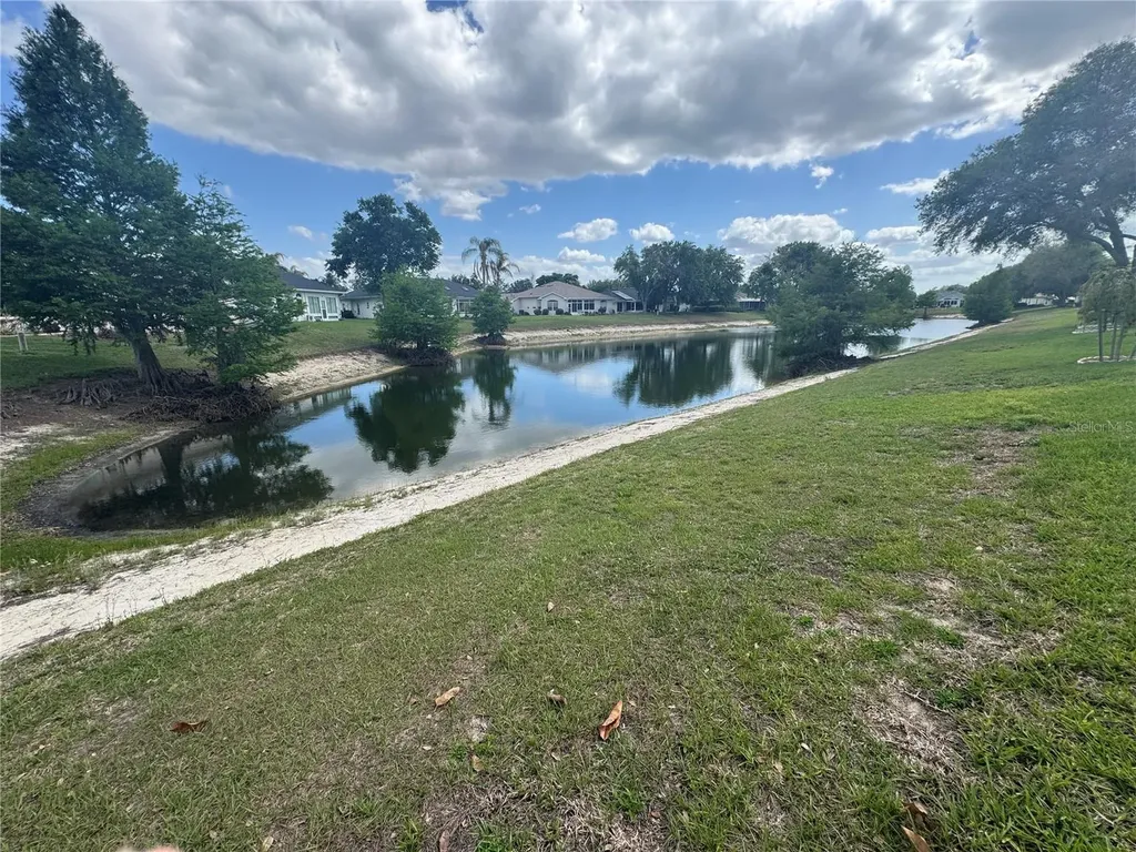 5738 King James Avenue Leesburg FL 34748