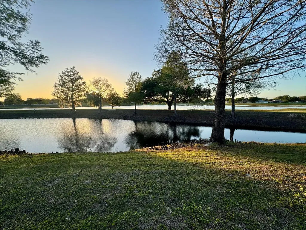 5738 King James Avenue Leesburg FL 34748
