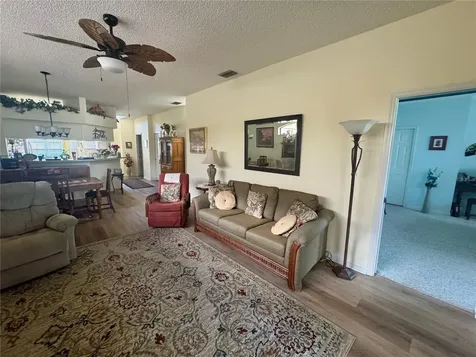 5738 King James Avenue Leesburg FL 34748
