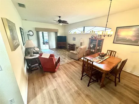 5738 King James Avenue Leesburg FL 34748