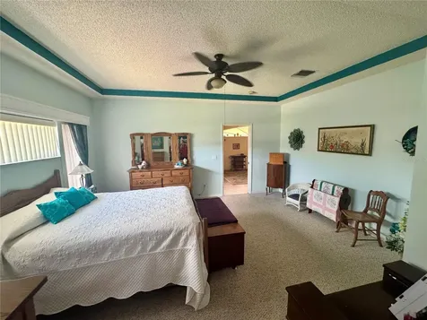 5738 King James Avenue Leesburg FL 34748