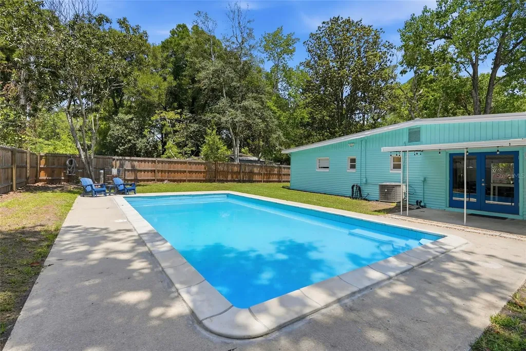 1702 NW 38th Drive Gainesville FL 32605