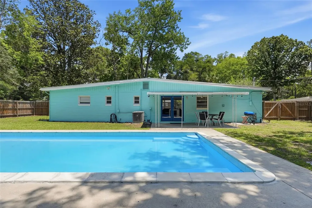 1702 NW 38th Drive Gainesville FL 32605