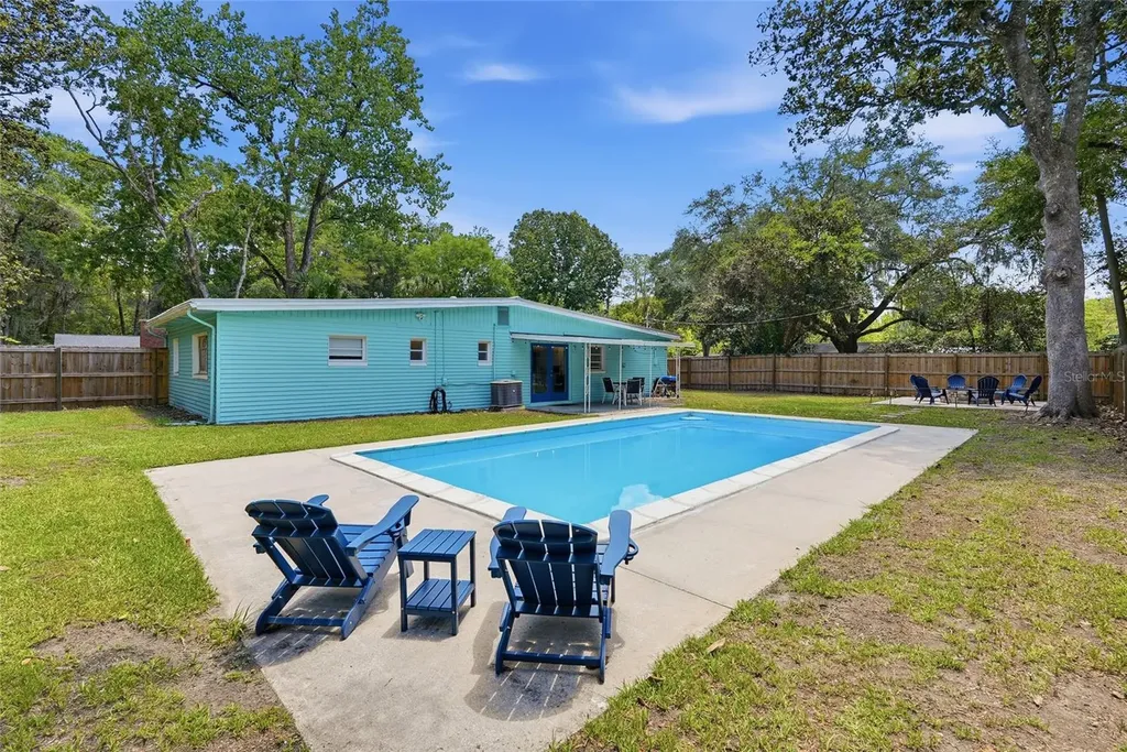 1702 NW 38th Drive Gainesville FL 32605