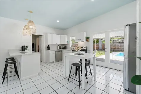 1702 NW 38th Drive Gainesville FL 32605