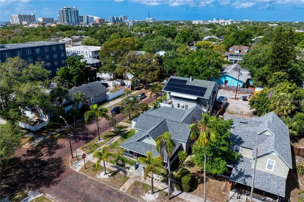 802 Dartmoor Street N St Petersburg FL 33701