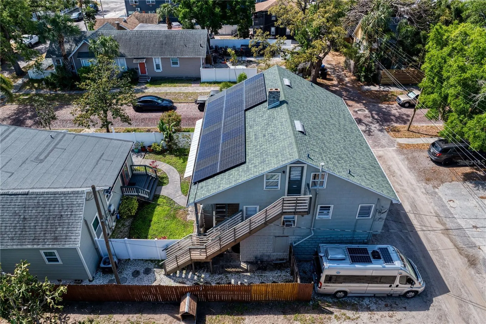 802 Dartmoor Street N St Petersburg FL 33701