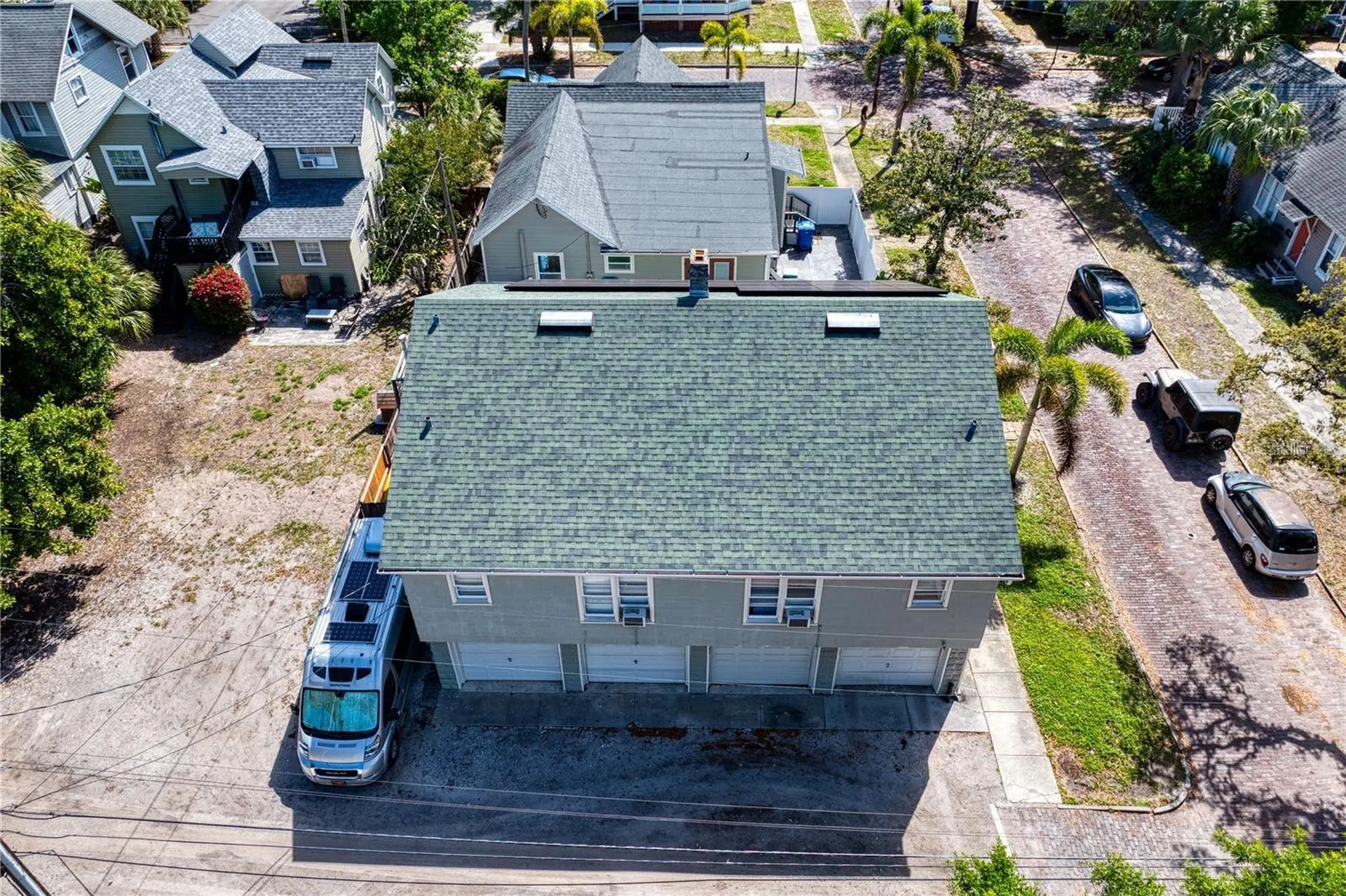 802 Dartmoor Street N St Petersburg FL 33701