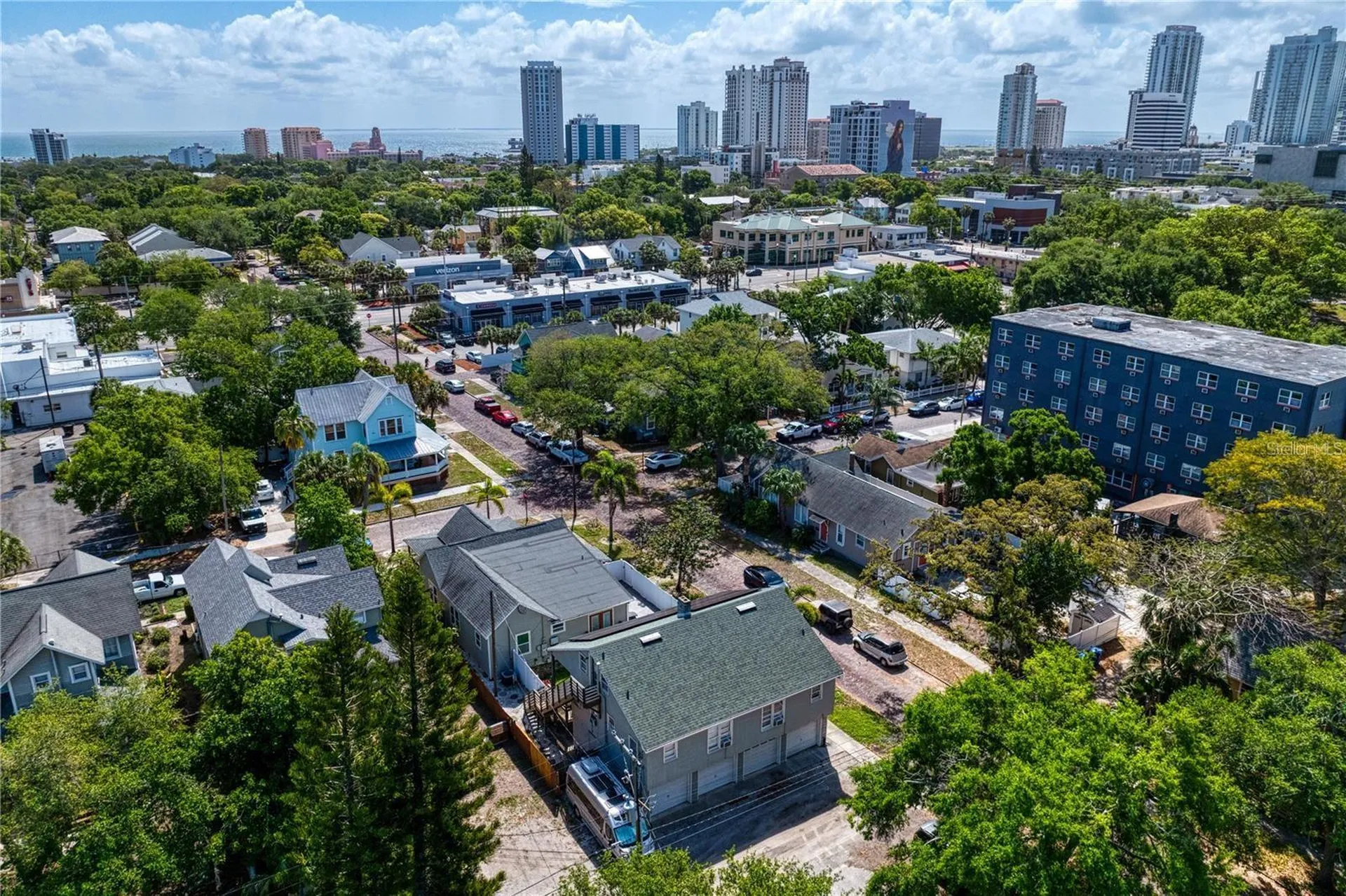 802 Dartmoor Street N St Petersburg FL 33701