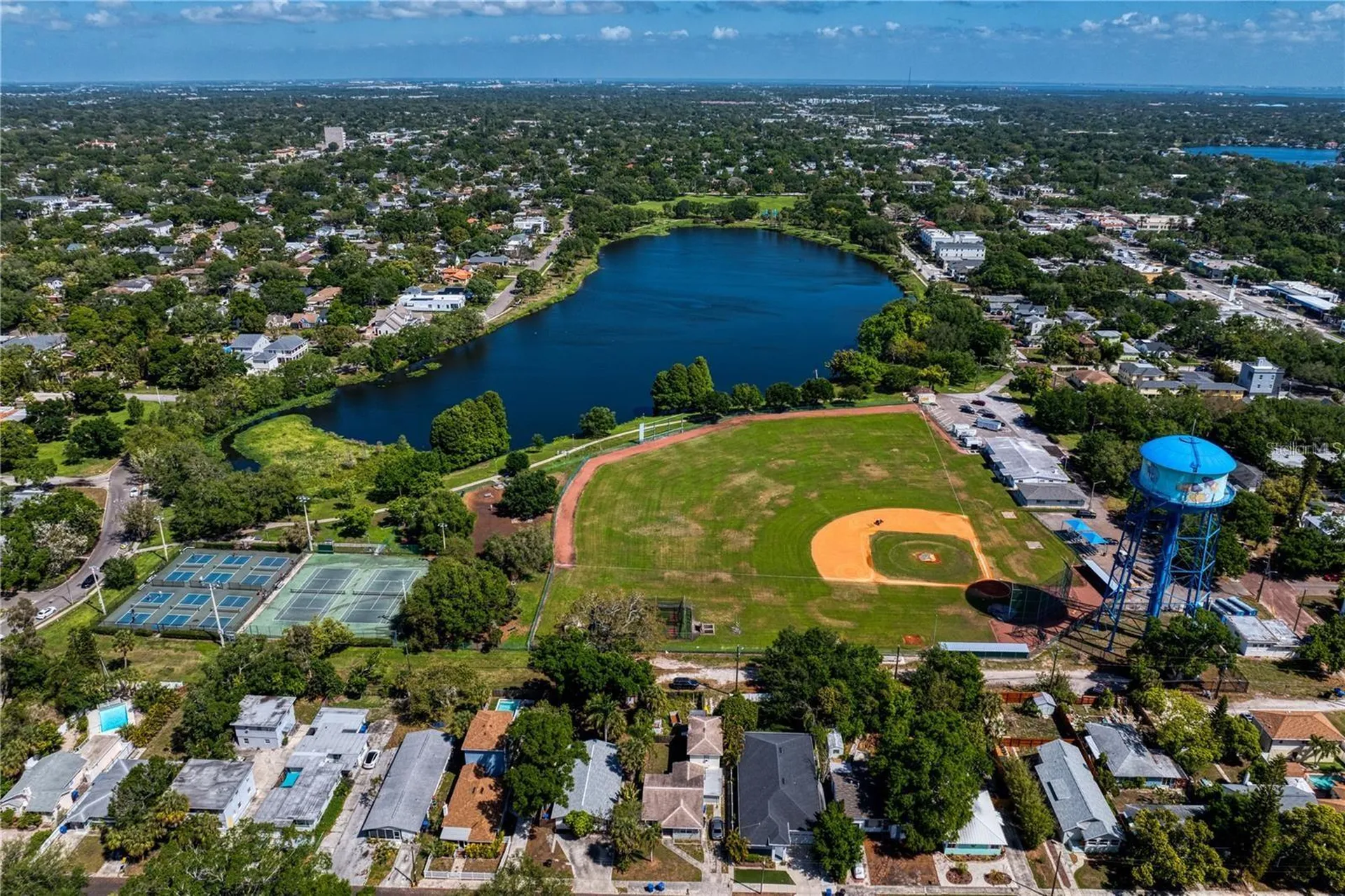 802 Dartmoor Street N St Petersburg FL 33701