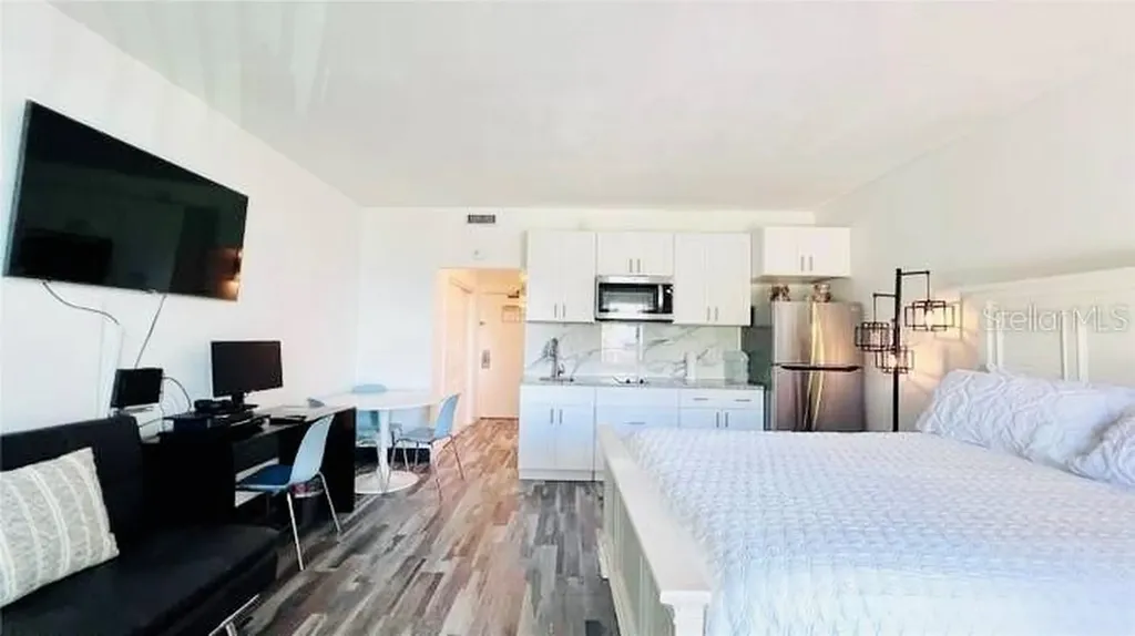 611 Destiny Drive Ruskin FL 33570